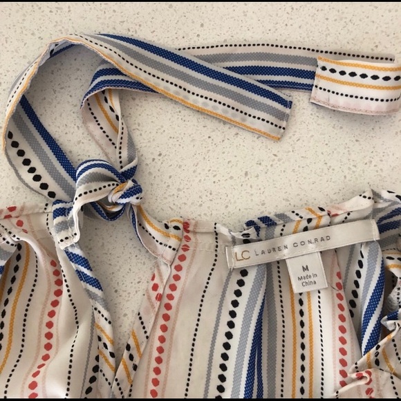 🌟3/$20 Lauren Conrad Striped Shirt - Picture 7 of 7